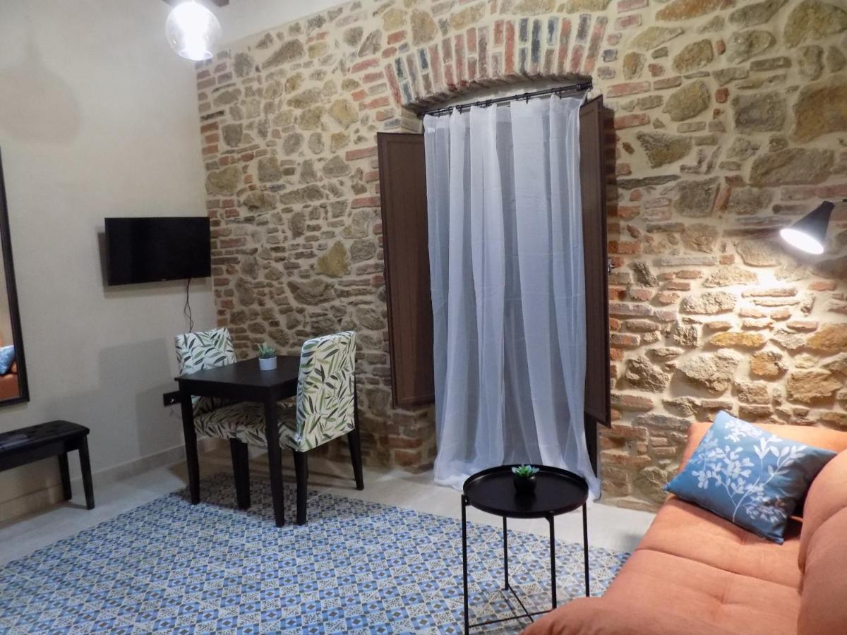 Apartamentos Suite Puerta Del Jerte Plasencia Exterior photo