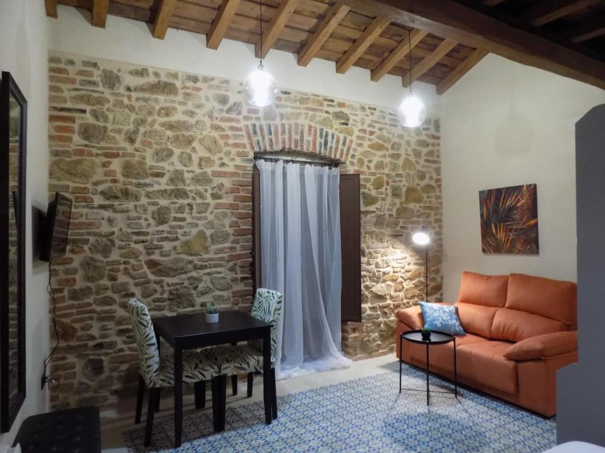 Apartamentos Suite Puerta Del Jerte Plasencia Exterior photo